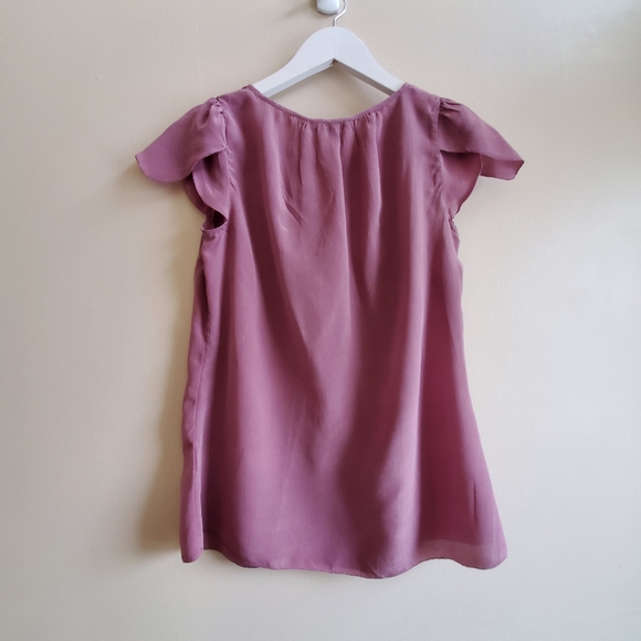 Banana Republic purple 100% Silk petal Sleeve Blouse Size XS with ruffle detail - Picture 2 of 6